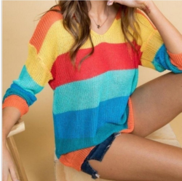 Bold striped sweater with back cutout - Picture 7 of 10